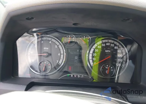 2010 Dodge Ram 1500 Slt/Sport/Trx из США, поврежденный, VIN 1D7RV1GT1AS135871